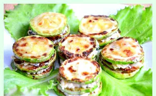 Как вкусно пожарить кабачок нарежьте кабачок кружками толщиной около