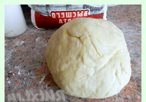 Пирог с яблоками открытый из дрожжевого теста