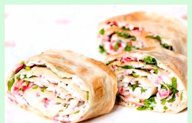 Рулетики из крабовых палочек с начинкой () Рулетики из крабовых палочек с начинкой