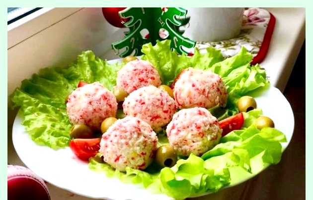 Рулетики из крабовых палочек с начинкой () Рулетики из крабовых палочек с начинкой