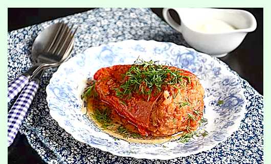 Фаршированный перец с мясом и рисом