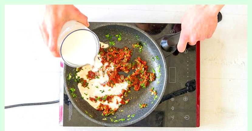 Фаршированный перец в кастрюле (фаршировать, перец, кастрюля, мясом рисом, Болгарский перец фаршированный, Гость августа) Фаршированный перец в кастрюле