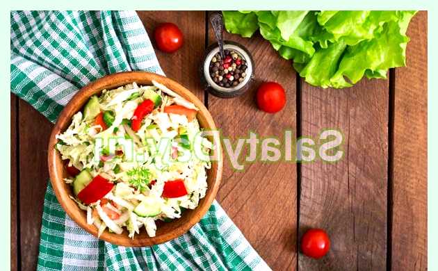Салат с пекинской капустой огурцами и помидорами
