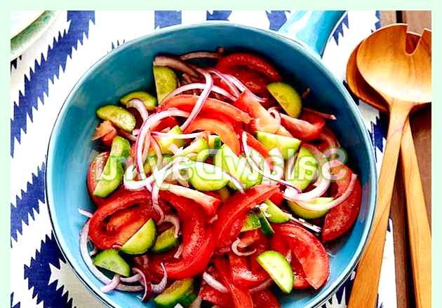 Салат с пекинской капустой огурцами и помидорами