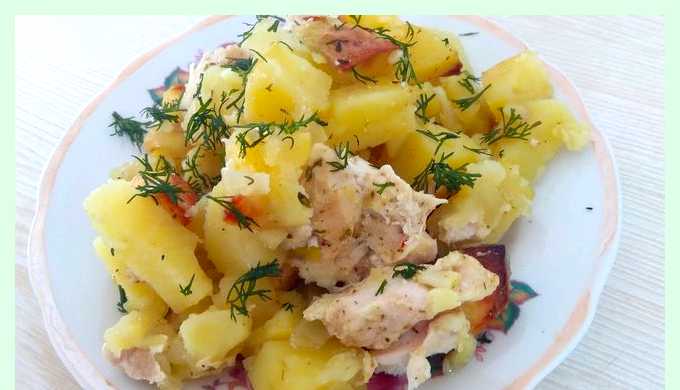Щука в духовке с овощами