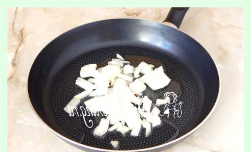 Соус грибной со сметаной (соус, грибной, сметана, растительное масло, грибного соуса, грибной соус) Соус грибной со сметаной