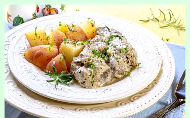 Тушеная куриная печень в сметане Она буквально тает Тушеная куриная печень в сметане Она буквально тает