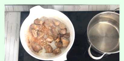 Тушеный картофель с мясом в кастрюле (тушеный, картофель, мясо, кастрюля, мясом морковью) Тушеный картофель с мясом в кастрюле